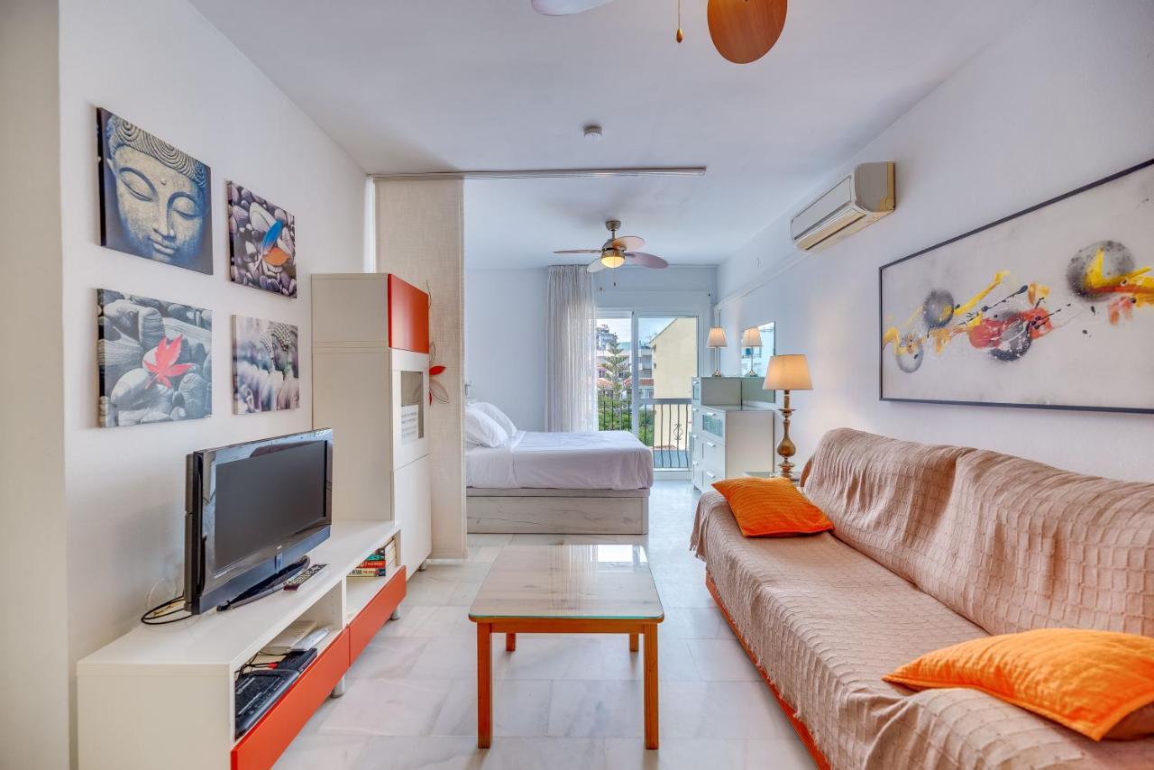 Homeforguest Bright Studio In La Carihuela Near The Beach Apartment *